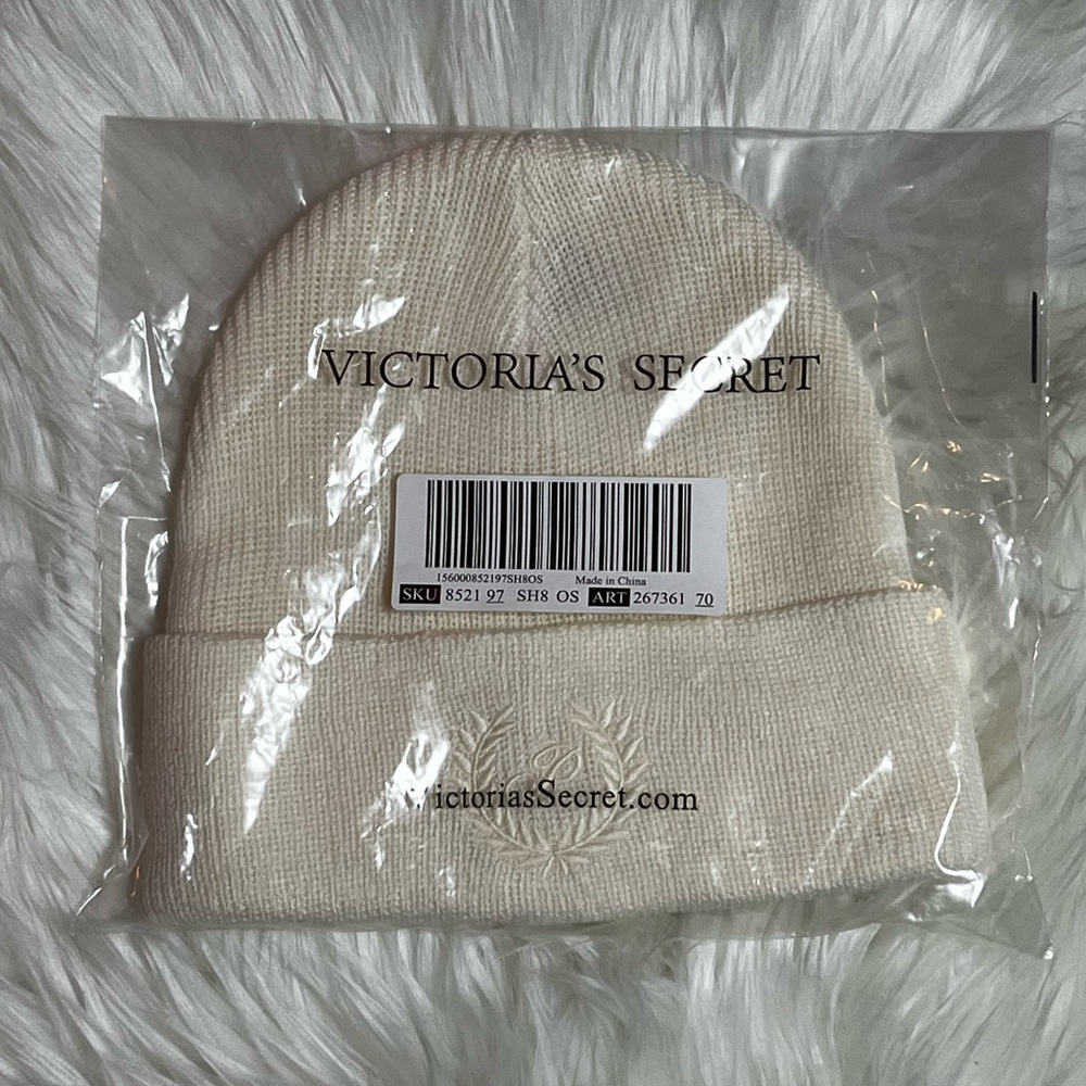 PINK VS Rib Knit Beanie - Picture 3 of 3